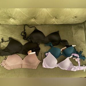 Lot of 5 Pink and Victoria’s Secret 34A Lightly Lined Bras NWT